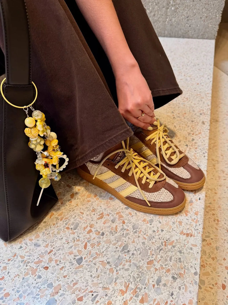 How Maya wears her piece every single day